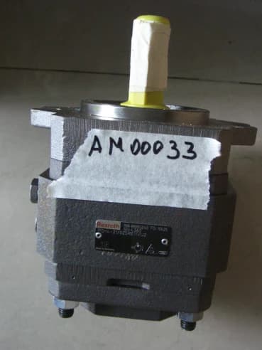 Насос масляный 25 Rexroth