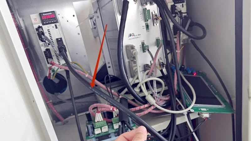 Кабель привода HCFA