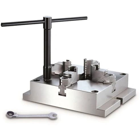 Ручной 4-х кулачковый патрон с базовой плитой, 200x200 мм, мастер кулачки