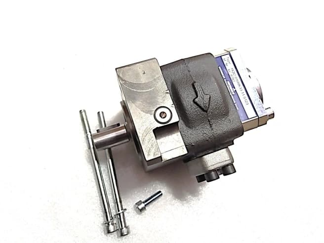 KC8782  Насос HQI2-016RA33-10S123