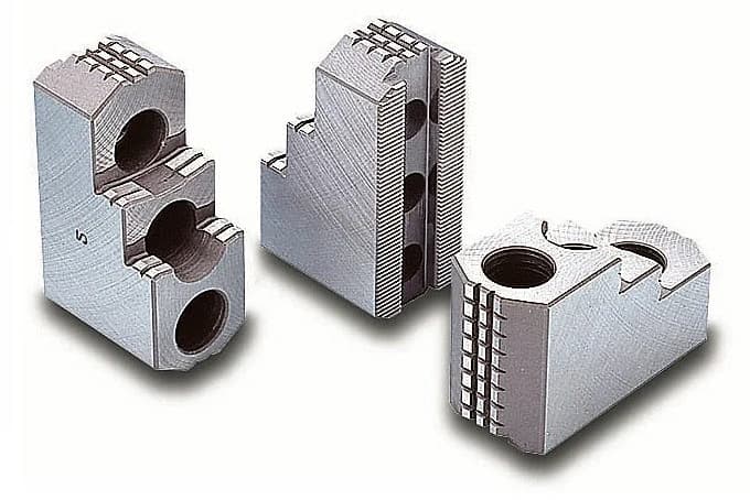 Закаленные дюймовые ступенчатые кулачки (3 шт.) для гидравлического патрона, 82x40х45 мм, паз 17 мм, МЦ 23 мм, М12, гребенка 1/16"x90