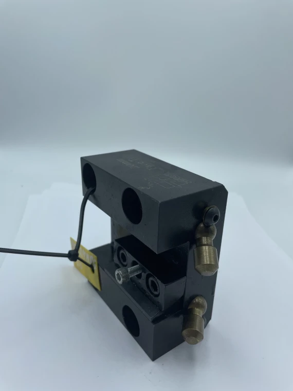 БУ Держатель токарных резцов 20х20 мм для торцевого точения типа BOT для револьвера VB24