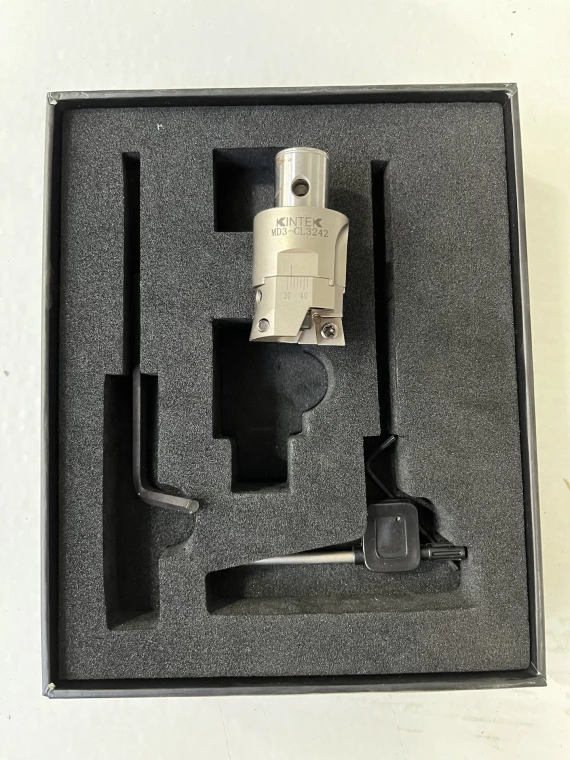 Витринный образец: Двухрехцовая головка с картриджем MD3-CL3242