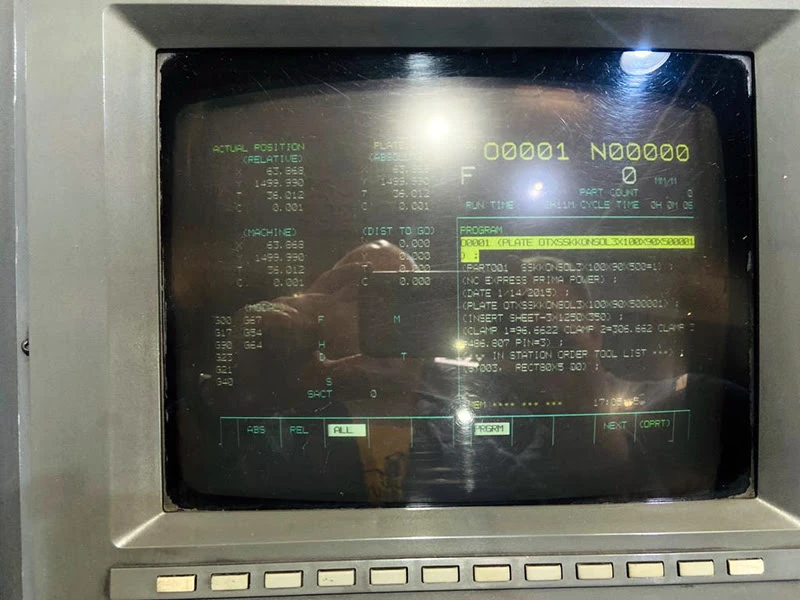 Finn-Power F6-25 (2001 | бу) - Гидравлический координатно-револьверный вырубной пресс c ЧПУ