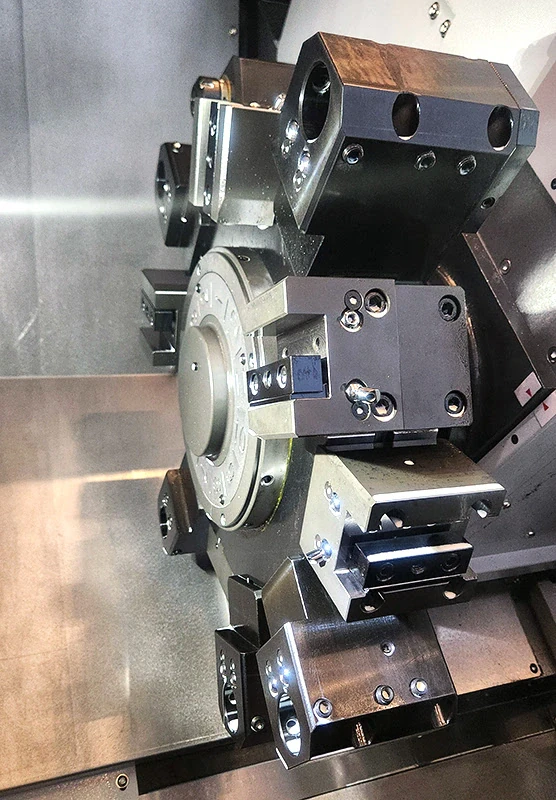 Токарно-фрезерный обрабатывающий центр с ЧПУ ST-20SYF с контршпинделем