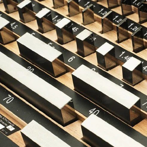 Набор концевых мер длины; 122 шт.; сталь; класс 2; DIN861; метрический